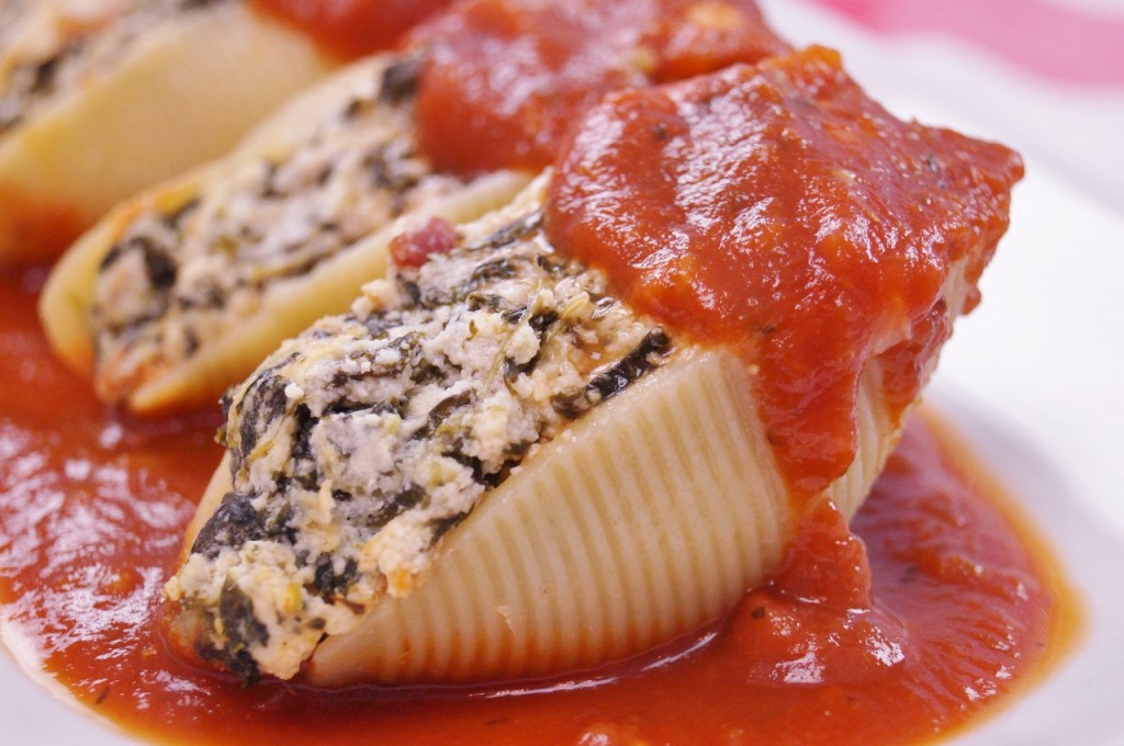 Stuffed Shells with Spinach and Cheese | Dishin' With Di - Cooking Show  *Recipes & Cooking Videos*