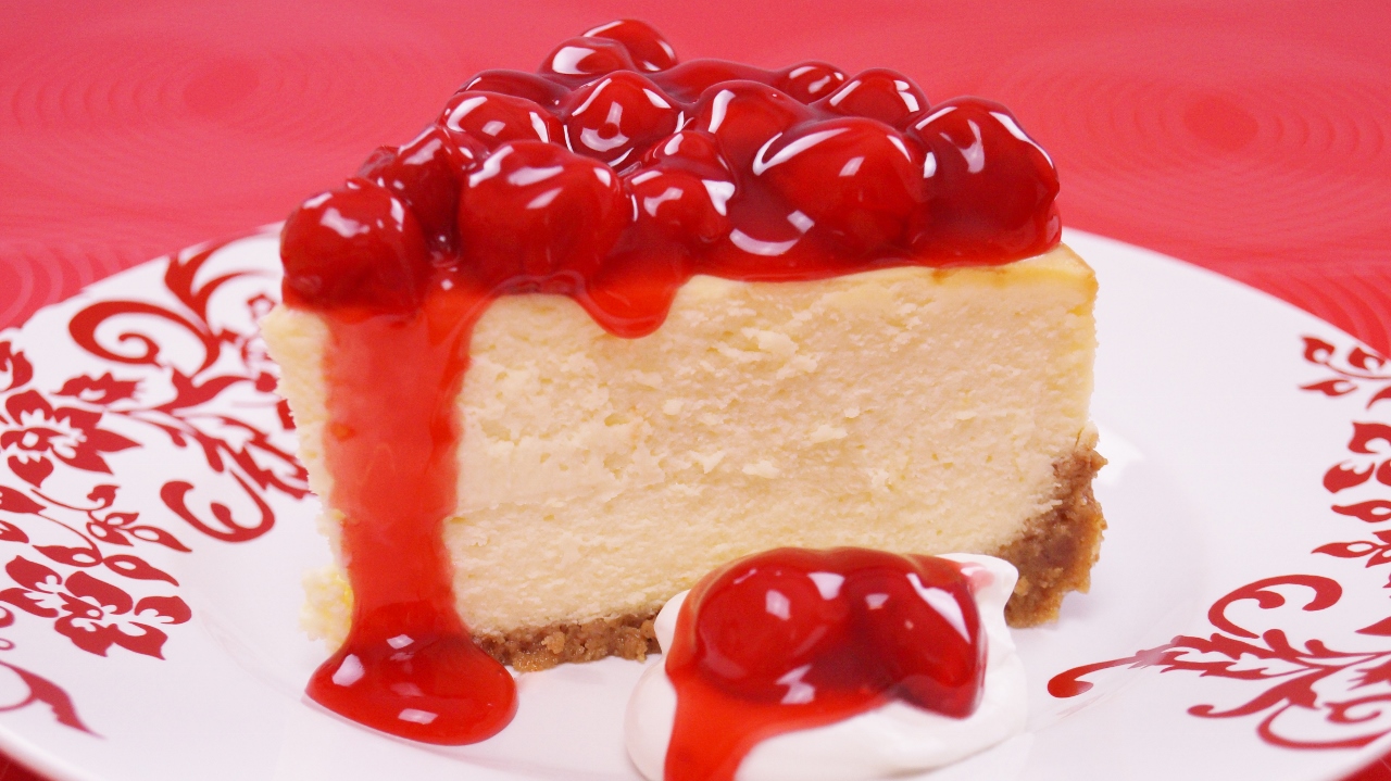 Rich & Creamy New York Cheesecake - WITH VIDEO